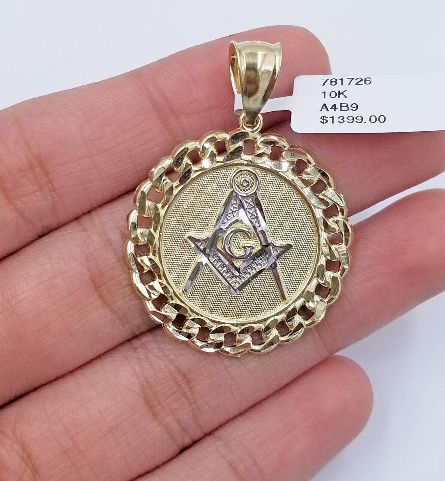 10K Yellow Gold Masonic Circular Pendant Diamond Cut 10Kt Round Gold Charm