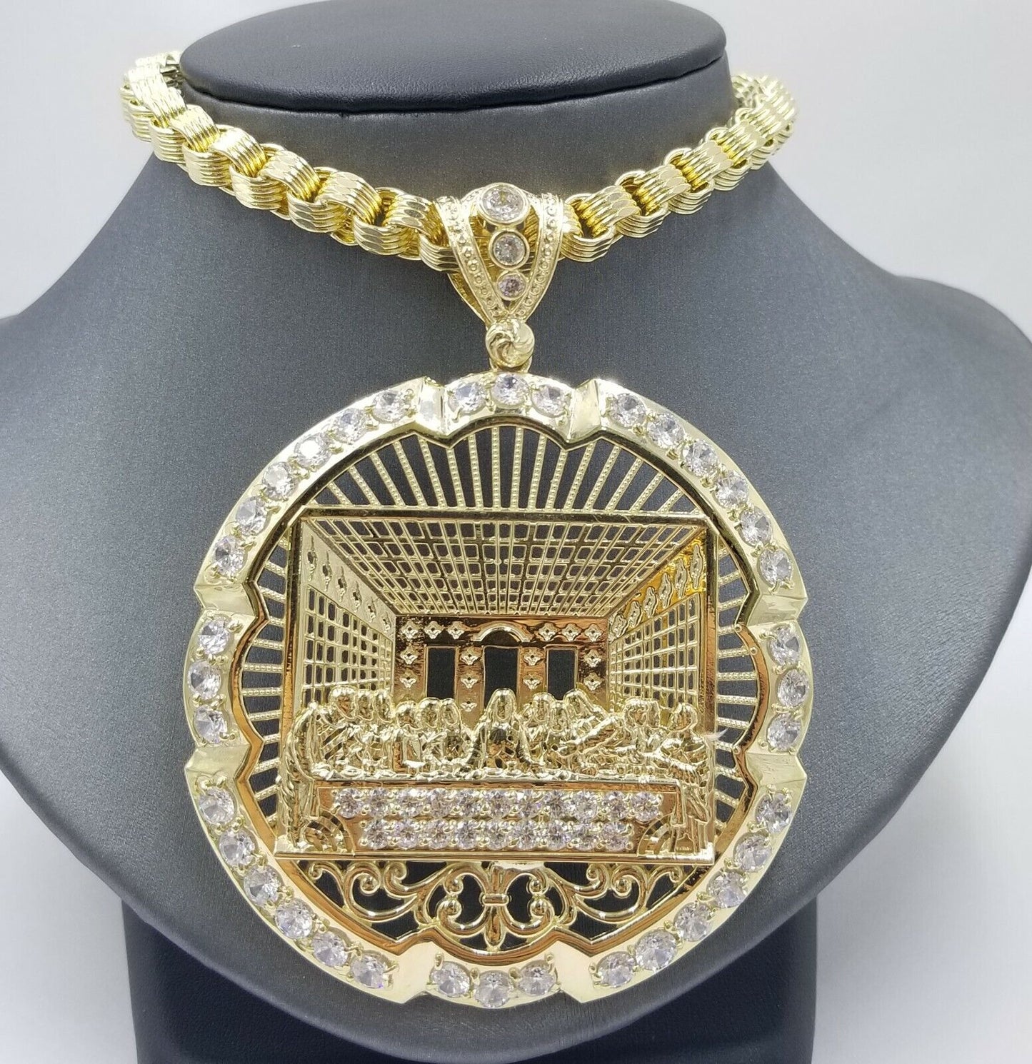 10k Yellow Gold Apostles Last Supper Round Pendant Diamond Cut Men 3.75" 75mm